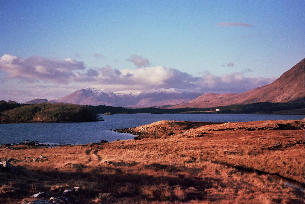 Lough Inagh Lodge Hotel Recess Екстериор снимка